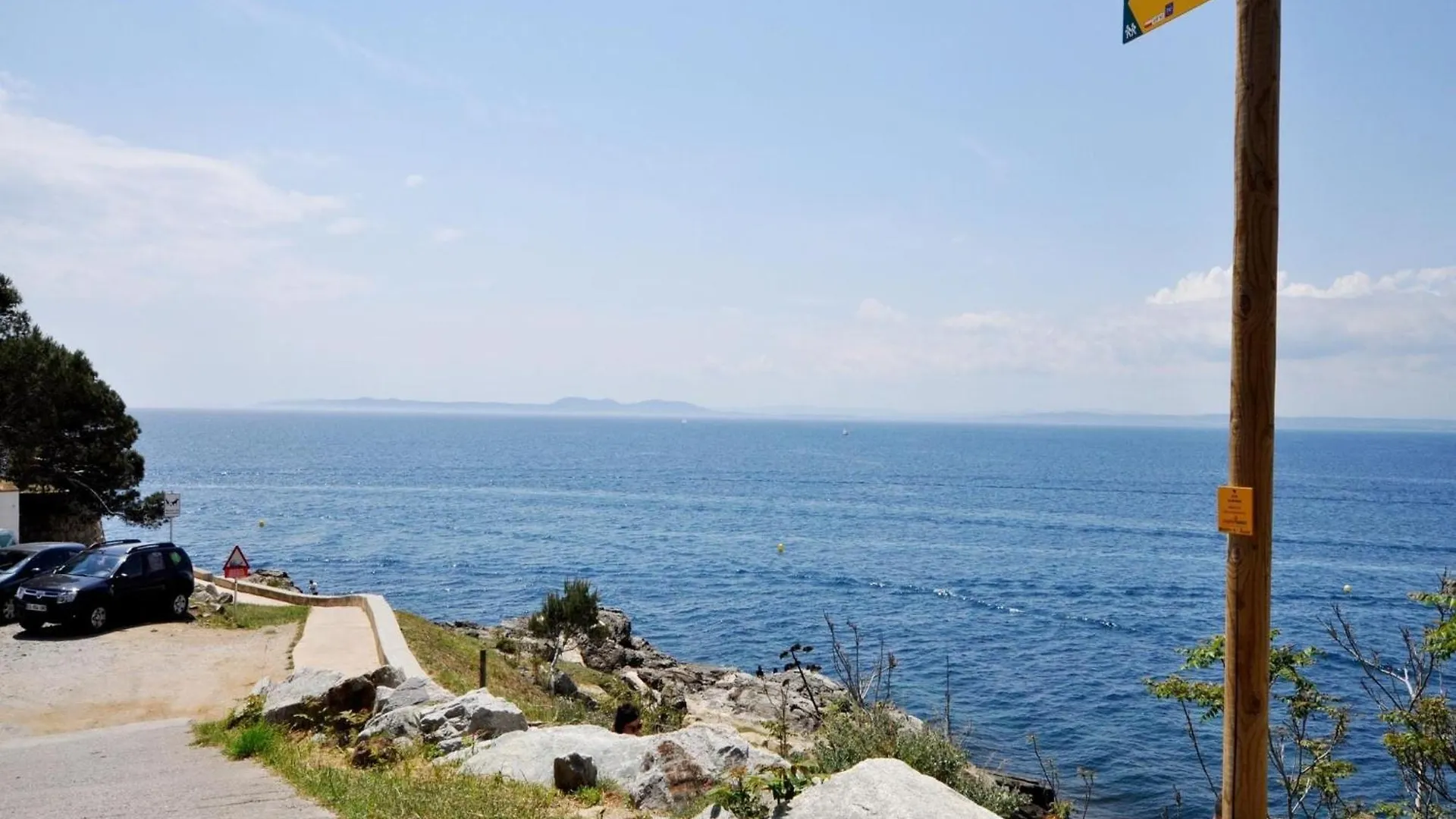 Beautiful 2-Bedroom Apartment For 5 People Roses 0*,  Espanha