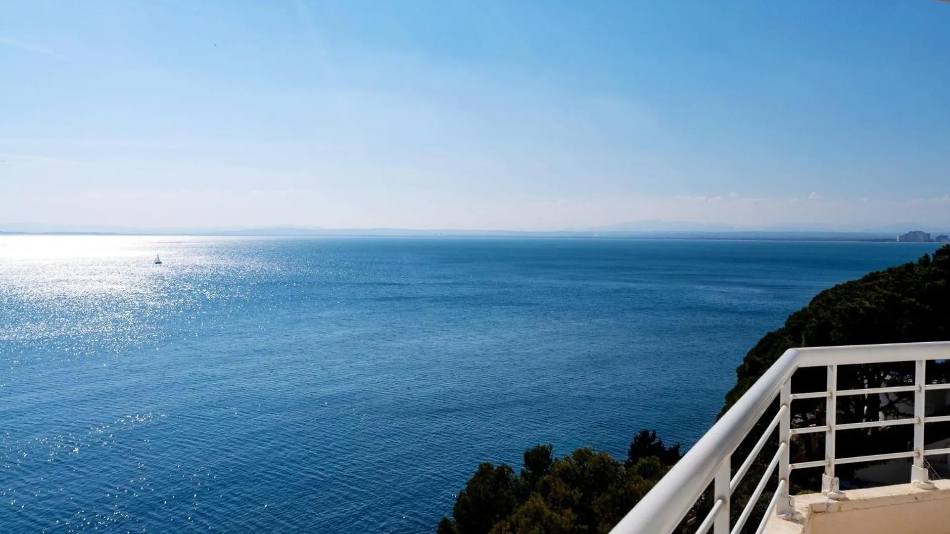 Beautiful 2-Bedroom Apartment For 5 People Roses Espanha